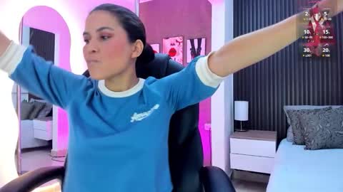 Snapshot of natasha__jackson chatting on November 8, 12:38 pm natasha online show from November 8, 12:38 pm