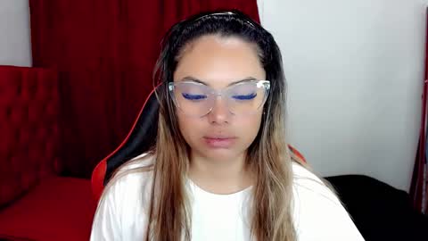 natasha__magics online show from March 25, 3:01 am