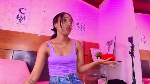 Snapshot of natasha_luna_ chatting on February 27, 1:38 am Natasha online show from February 27, 1:38 am