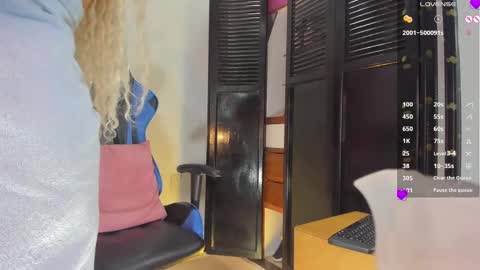 Snapshot of natasha_rodriguez86 chatting on December 13, 9:46 am Natty online show from December 13, 9:46 am