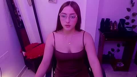 natasha_romanof18 online show from January 13, 12:49 am
