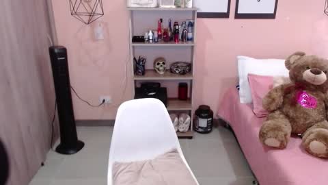 Nat online show from February 1, 2:02 pm