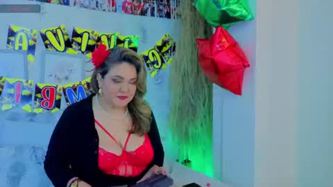 Snapshot of natashablade__ chatting on July 3, 11:27 am Natasha Blade online show from July 3, 11:27 am