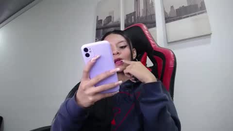 Snapshot of natashax_hot chatting on November 15, 9:21 pm Natashax online show from November 15, 9:21 pm