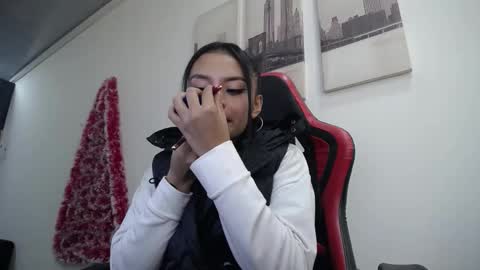 Snapshot of natashax_hot chatting on December 15, 7:29 pm Natashax online show from December 15, 7:29 pm
