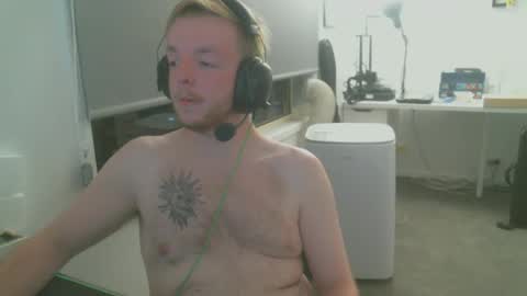 Snapshot of nate9773 chatting on January 28, 12:43 pm Nathan online show from January 28, 12:43 pm