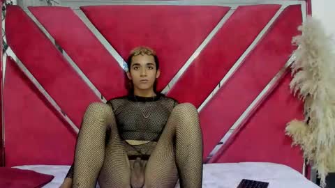 Snapshot of nate_desire chatting on November 18, 2:06 am Nate Desire new 18 Latina Bigcock Cum online show from November 18, 2:06 am