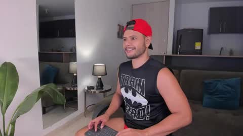 Snapshot of nate_ocean chatting on January 22, 12:27 am Nate Ocean online show from January 22, 12:27 am