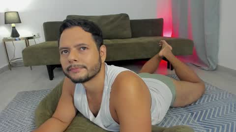 Snapshot of nate_ocean chatting on November 25, 2:44 am Nate Ocean online show from November 25, 2:44 am