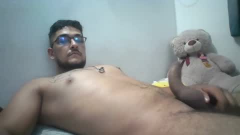 Snapshot of nate_torres chatting on May 25, 1:22 am Nate torres online show from May 25, 1:22 am