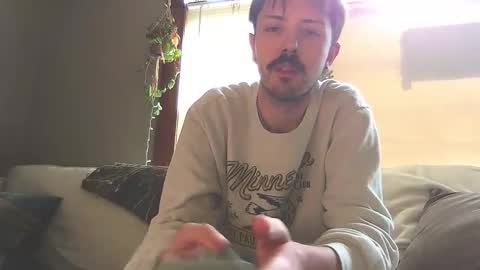 Snapshot of nateless chatting on October 17, 5:15 pm Nate online show from October 17, 5:15 pm