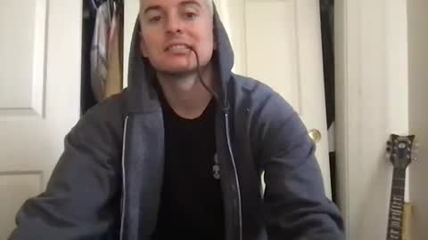 Snapshot of natetheexplorer chatting on November 12, 11:03 pm natetheexplorer online show from November 12, 11:03 pm