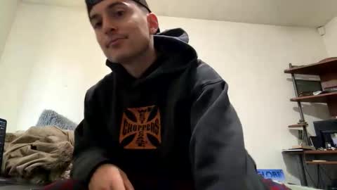 Snapshot of natetheexplorer chatting on April 18, 8:20 pm natetheexplorer online show from April 18, 8:20 pm
