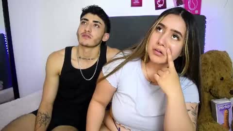 nath_and_lianx online show from April 14, 5:24 am