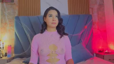 Snapshot of nathalia_kosh_ chatting on October 18, 7:25 pm Nathalia koch online show from October 18, 7:25 pm