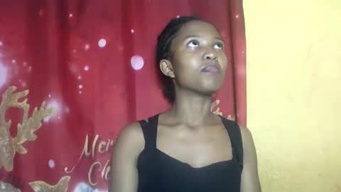 nathalie004 online show from September 17, 5:20 am