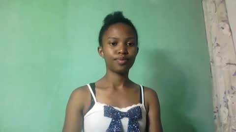 nathalie004 online show from October 20, 5:19 am