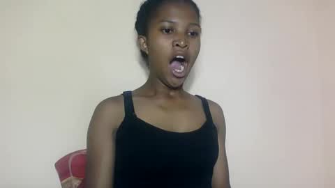 nathalie004 online show from November 3, 4:58 am