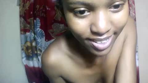 nathalie004 online show from December 5, 6:44 am