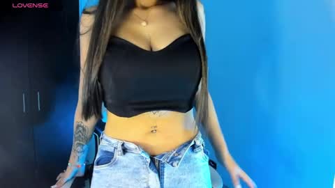 Snapshot of nathalie_rose chatting on December 30, 1:26 am Nathalie online show from December 30, 1:26 am