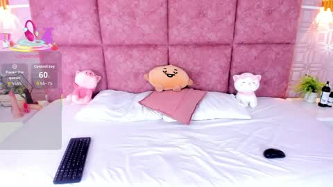 Nathalie Ross online show from April 18, 6:06 am