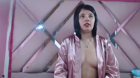 Snapshot of nathaly_sweet23 chatting on February 5, 9:46 am Nathaly sweet online show from February 5, 9:46 am