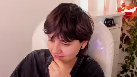 nathalyy_ds online show from June 14, 7:49 pm