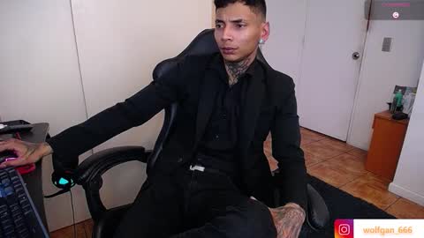 nathan_aress6666 online show from February 14, 11:34 pm