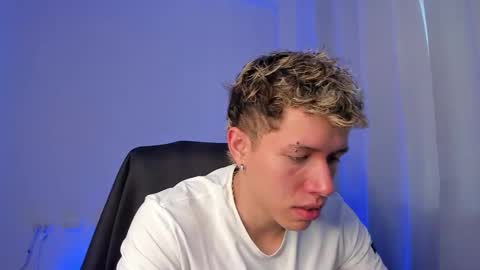 Nathan online show from December 21, 8:16 pm