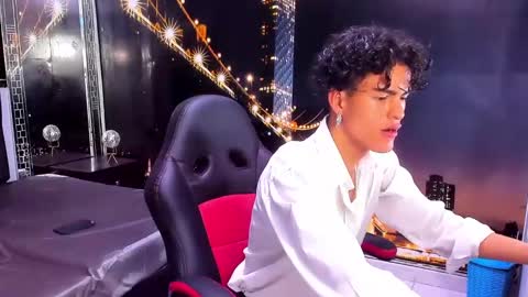 Snapshot of nathan_carson1 chatting on December 5, 12:11 pm nathan_carson1 online show from December 5, 12:11 pm