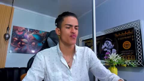 Snapshot of nathan_carson1 chatting on December 25, 11:33 am nathan_carson1 online show from December 25, 11:33 am