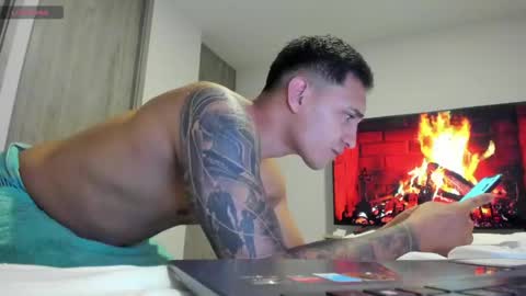 nathan_gross online show from April 7, 12:11 am