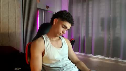 Snapshot of nathan_shimmer chatting on November 23, 4:18 pm nathan_shimmer online show from November 23, 4:18 pm