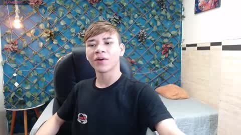 Snapshot of nathanclay chatting on October 22, 4:35 am nathanclay online show from October 22, 4:35 am