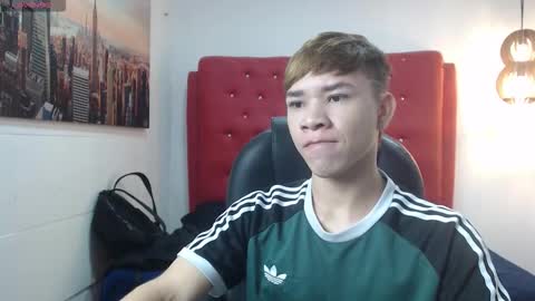 Snapshot of nathanclay chatting on December 5, 3:26 am nathanclay online show from December 5, 3:26 am