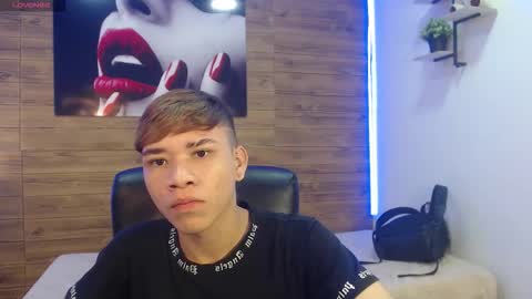 nathanclay online show from February 17, 3:25 am