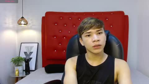 Snapshot of nathanclay chatting on June 23, 3:37 am nathanclay online show from June 23, 3:37 am