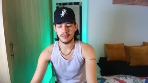 Snapshot of nathanferrara_ chatting on December 5, 11:08 am online show from December 5, 11:08 am