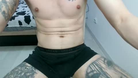 nathann92 online show from February 7, 10:24 pm