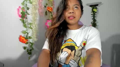 Snapshot of nathasha_jhonsom_ chatting on June 7, 5:38 pm Naty online show from June 7, 5:38 pm