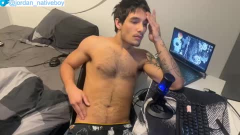 Snapshot of native_boy2 chatting on June 7, 7:06 pm native_boy2 online show from June 7, 7:06 pm