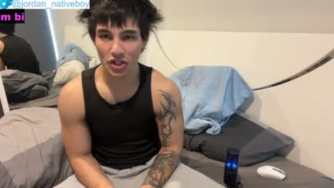 Snapshot of native_boy2 chatting on July 21, 1:30 am native_boy2 online show from July 21, 1:30 am