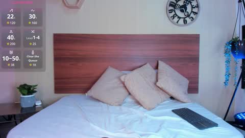 NATTASHA BROWN  online show from December 23, 10:46 am