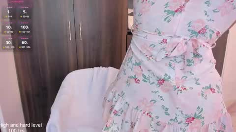 Nathalie online show from December 19, 6:15 pm