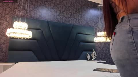 Snapshot of natty_roberts_ chatting on February 17, 8:04 pm Natty online show from February 17, 8:04 pm