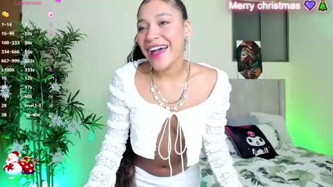 Snapshot of natty_romanof_1 chatting on December 16, 1:11 pm natty online show from December 16, 1:11 pm