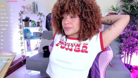 Snapshot of natty_romanof_1 chatting on January 22, 3:29 pm natty online show from January 22, 3:29 pm