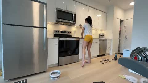 NATTY FIERROS online show from October 7, 7:11 pm