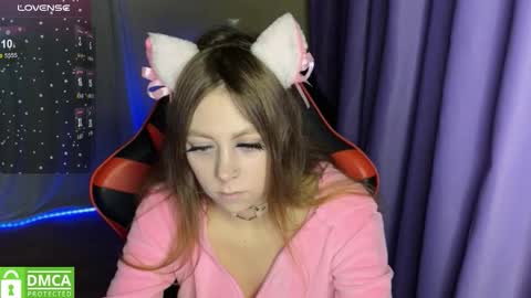 Snapshot of natural_babe666 chatting on November 29, 7:28 pm natural_babe666 online show from November 29, 7:28 pm