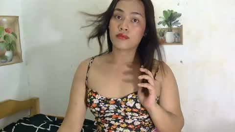 justine online show from August 6, 10:39 am